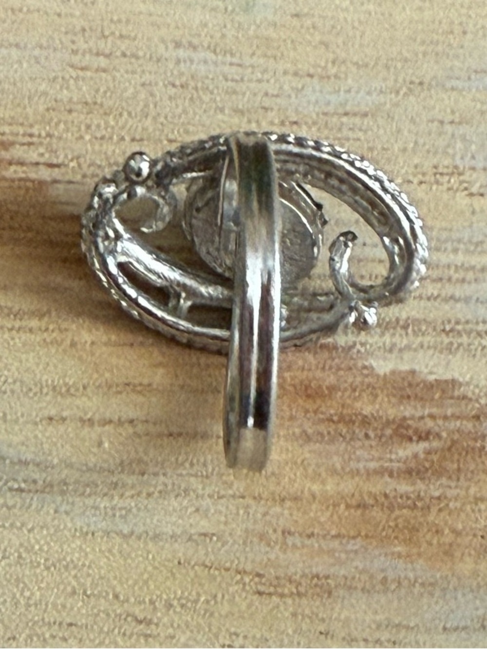 Vintage 1971 Sarah Coventry Ebb Tide Hematite Cabochon Ring Adjustable Signed - Picture 3 of 11